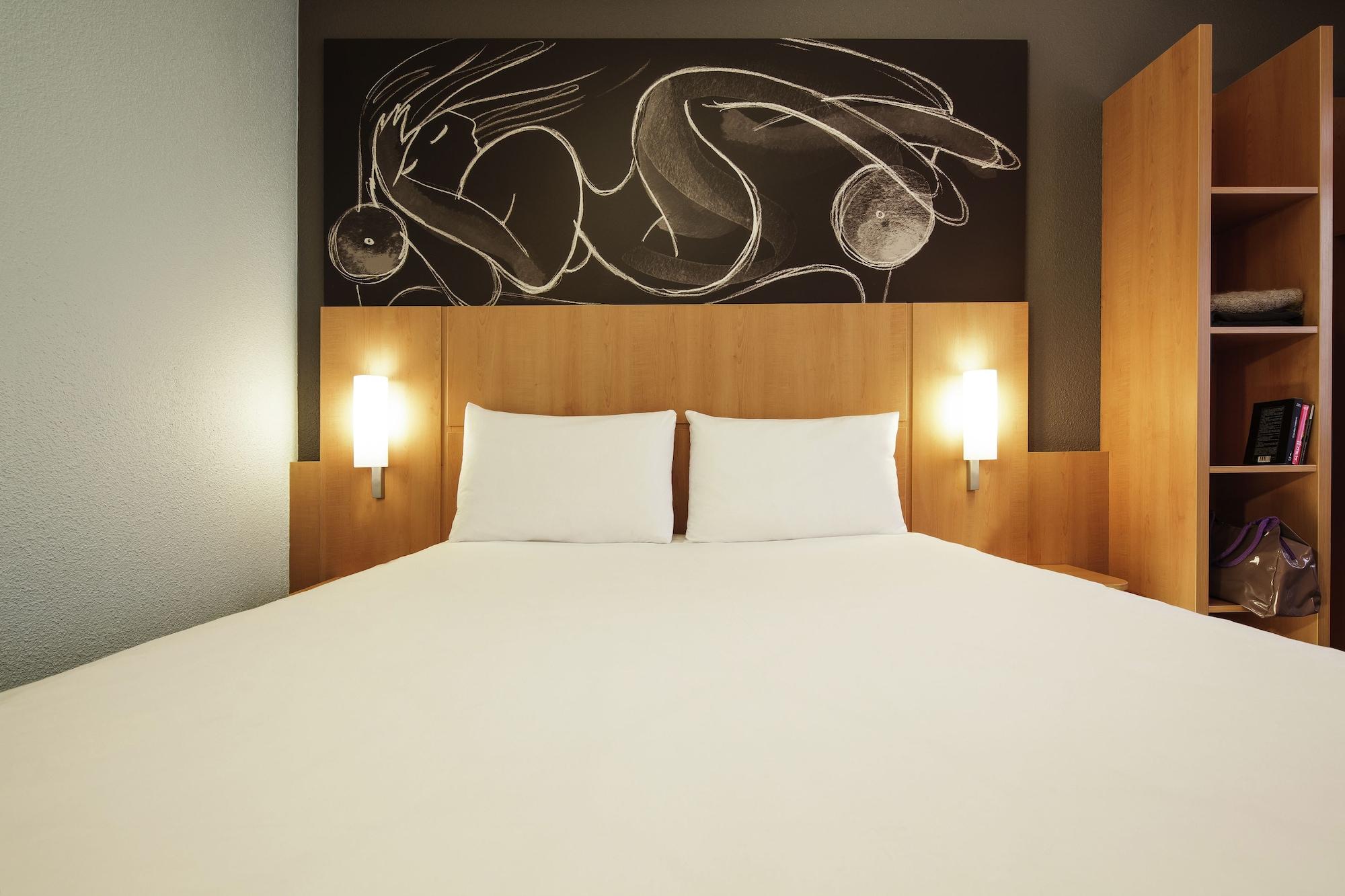 Ibis Paris Gare De Lyon Ledru Rollin Hotel Buitenkant foto