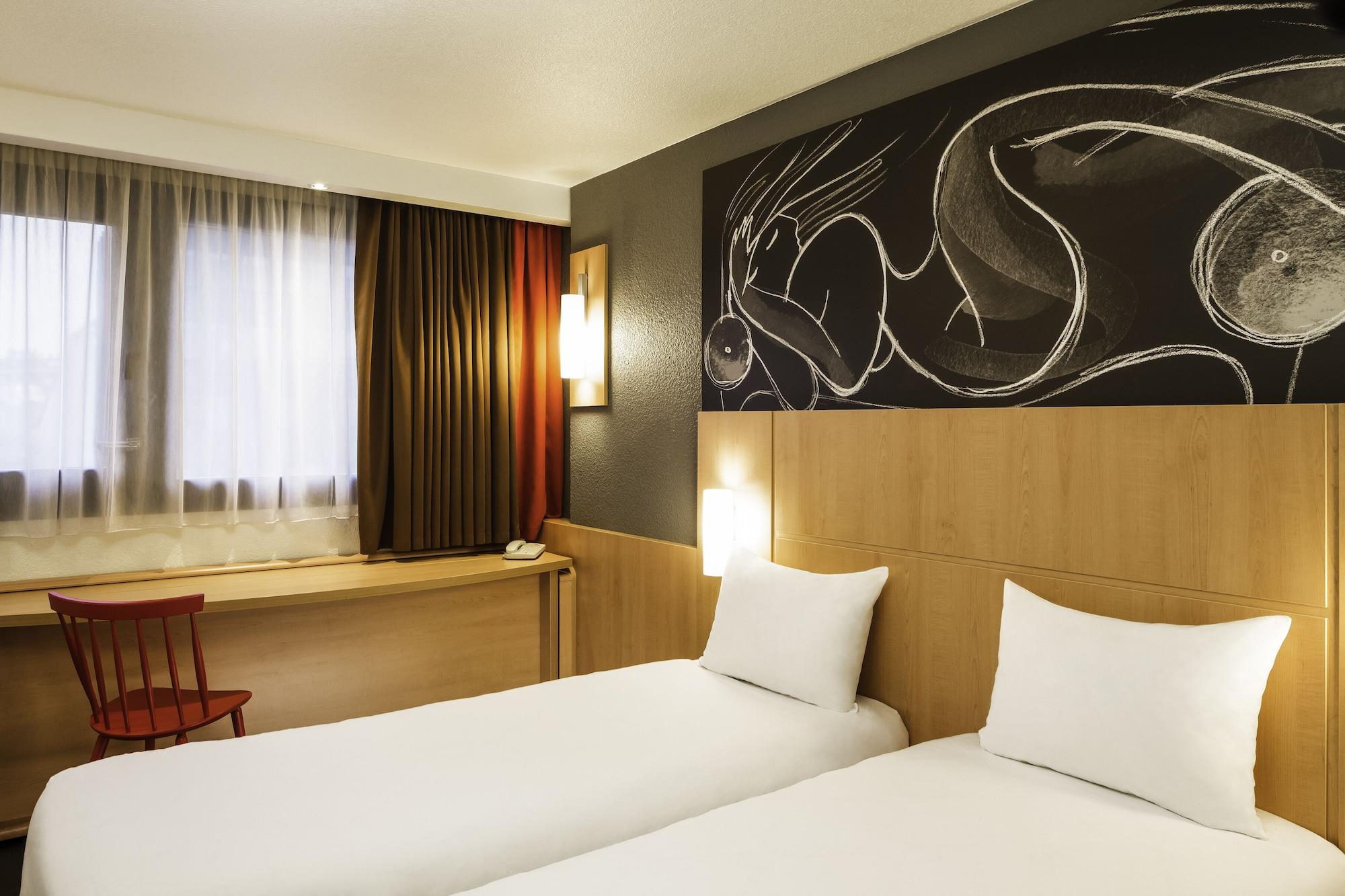 Ibis Paris Gare De Lyon Ledru Rollin Hotel Buitenkant foto