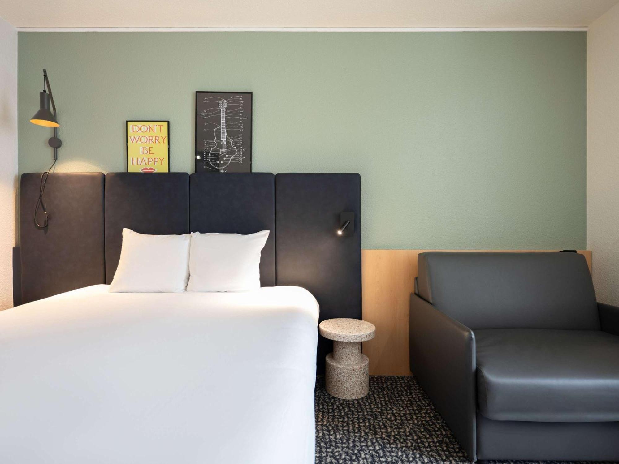 Ibis Paris Gare De Lyon Ledru Rollin Hotel Buitenkant foto