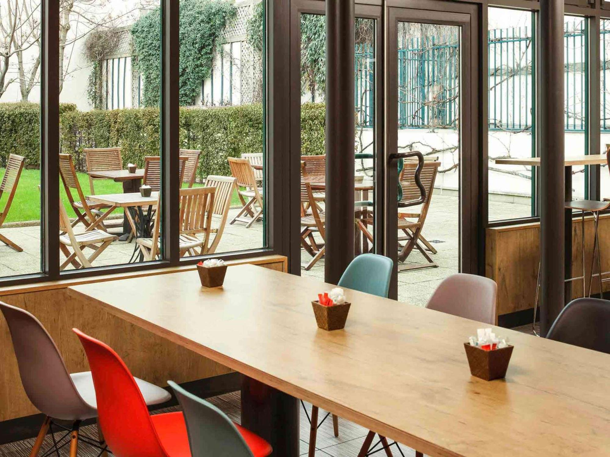 Ibis Paris Gare De Lyon Ledru Rollin Hotel Buitenkant foto